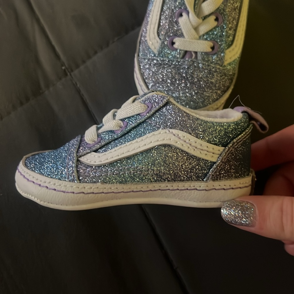 Baby vans - Picture 2 of 2